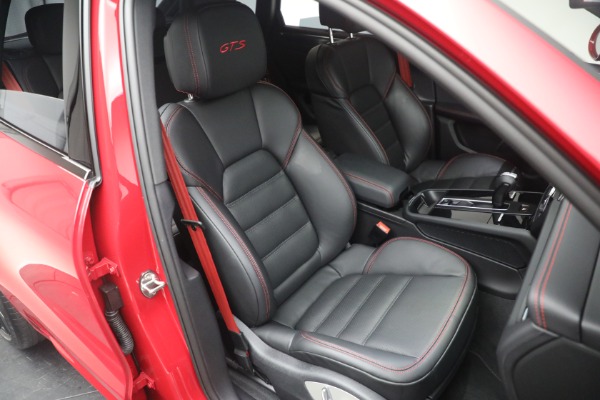 Used 2022 Porsche Macan GTS for sale $82,900 at Maserati of Greenwich in Greenwich CT 06830 20