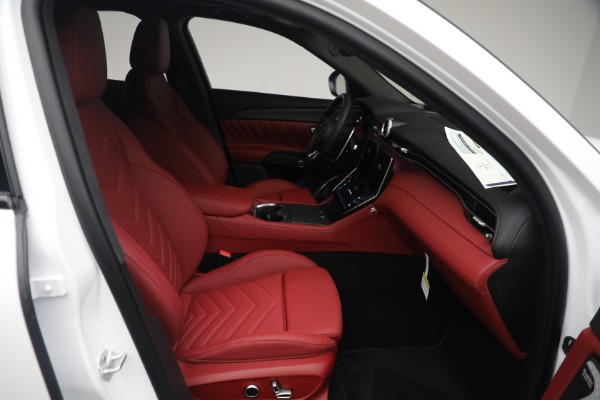 New 2023 Maserati Grecale Trofeo for sale $110,095 at Maserati of Greenwich in Greenwich CT 06830 15