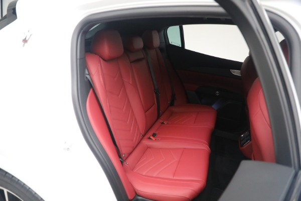 New 2023 Maserati Grecale Trofeo for sale $110,095 at Maserati of Greenwich in Greenwich CT 06830 22