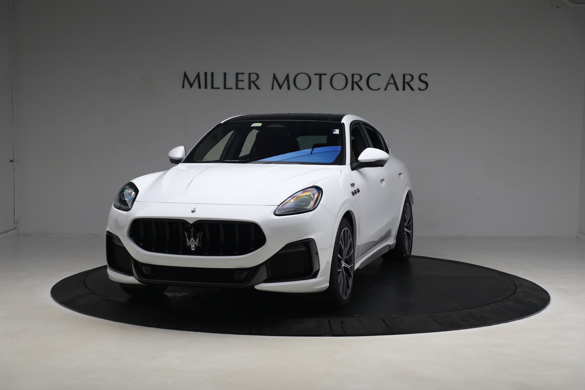 New 2023 Maserati Grecale Trofeo for sale $110,095 at Maserati of Greenwich in Greenwich CT 06830 1