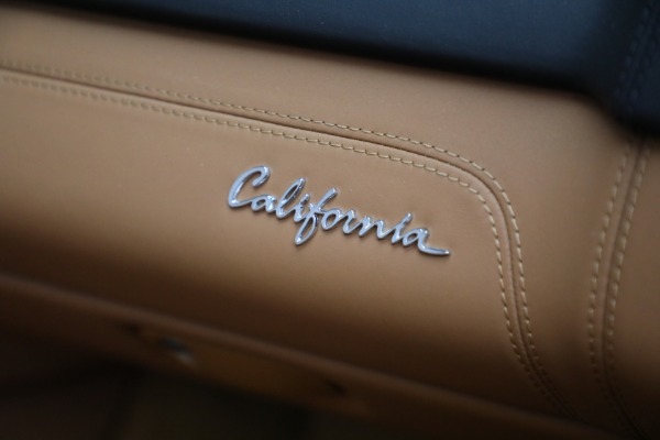 Used 2014 Ferrari California for sale $136,900 at Maserati of Greenwich in Greenwich CT 06830 27