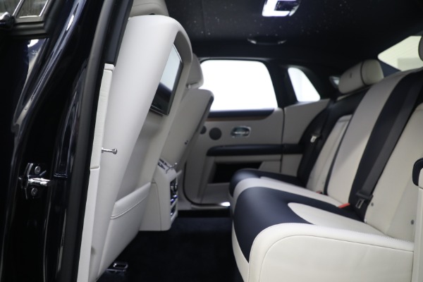 Used 2021 Rolls-Royce Ghost for sale $299,900 at Maserati of Greenwich in Greenwich CT 06830 17