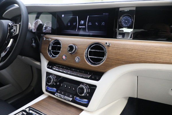 Used 2021 Rolls-Royce Ghost for sale $299,900 at Maserati of Greenwich in Greenwich CT 06830 28