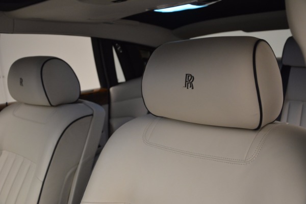 Used 2011 Rolls-Royce Phantom for sale Sold at Maserati of Greenwich in Greenwich CT 06830 12