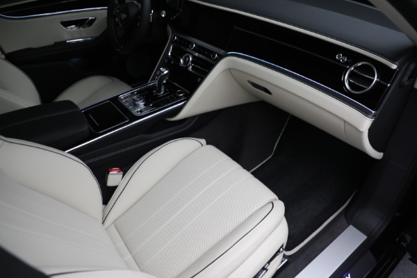 New 2023 Bentley Flying Spur V8 for sale $243,705 at Maserati of Greenwich in Greenwich CT 06830 27