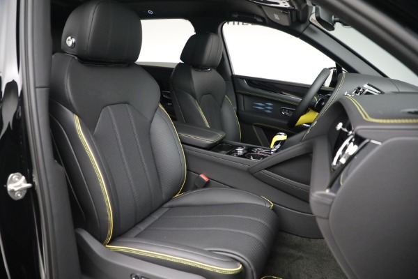 New 2023 Bentley Bentayga EWB V8 for sale $270,600 at Maserati of Greenwich in Greenwich CT 06830 27