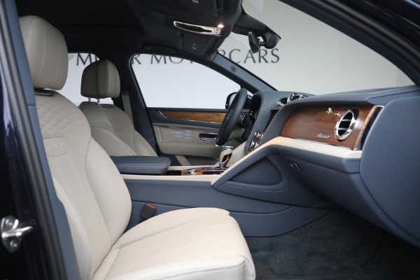 Used 2023 Bentley Bentayga EWB Azure V8 for sale $267,900 at Maserati of Greenwich in Greenwich CT 06830 22