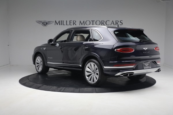 Used 2023 Bentley Bentayga EWB Azure V8 for sale $267,900 at Maserati of Greenwich in Greenwich CT 06830 5