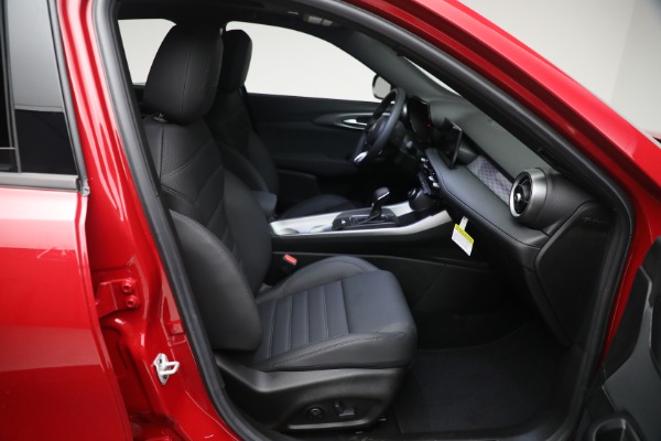 New 2024 Alfa Romeo Tonale Ti for sale $51,290 at Maserati of Greenwich in Greenwich CT 06830 23