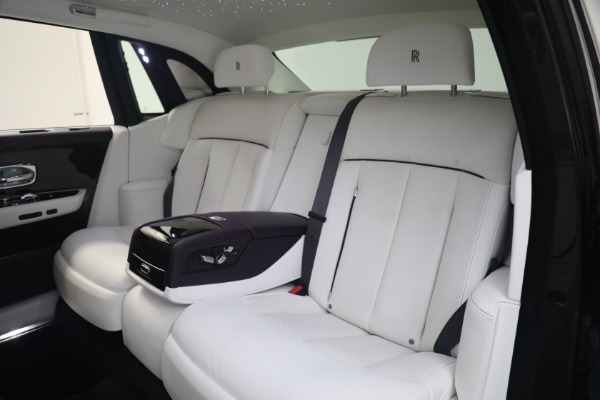 Used 2018 Rolls-Royce Phantom for sale Call for price at Maserati of Greenwich in Greenwich CT 06830 10
