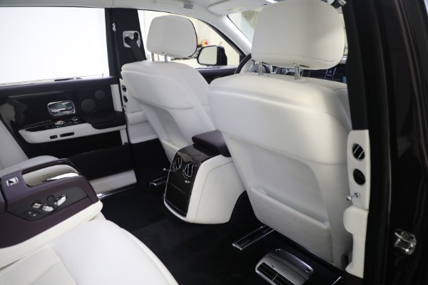 Used 2018 Rolls-Royce Phantom for sale $339,900 at Maserati of Greenwich in Greenwich CT 06830 16