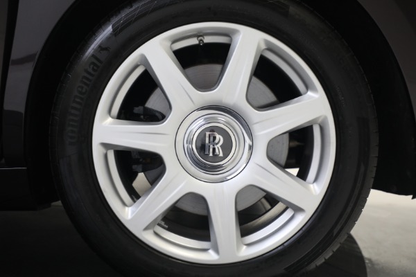 Used 2018 Rolls-Royce Phantom for sale $339,900 at Maserati of Greenwich in Greenwich CT 06830 19