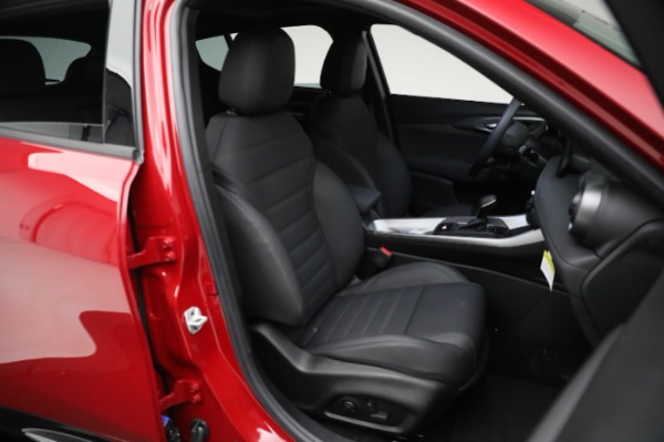 New 2024 Alfa Romeo Tonale Ti for sale $49,790 at Maserati of Greenwich in Greenwich CT 06830 20