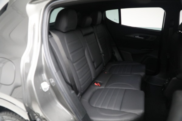 New 2024 Alfa Romeo Tonale Veloce for sale $57,300 at Maserati of Greenwich in Greenwich CT 06830 24