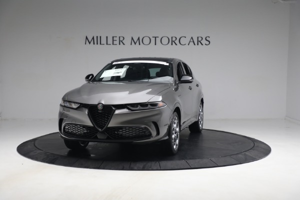 New 2024 Alfa Romeo Tonale Veloce for sale $57,300 at Maserati of Greenwich in Greenwich CT 06830 1