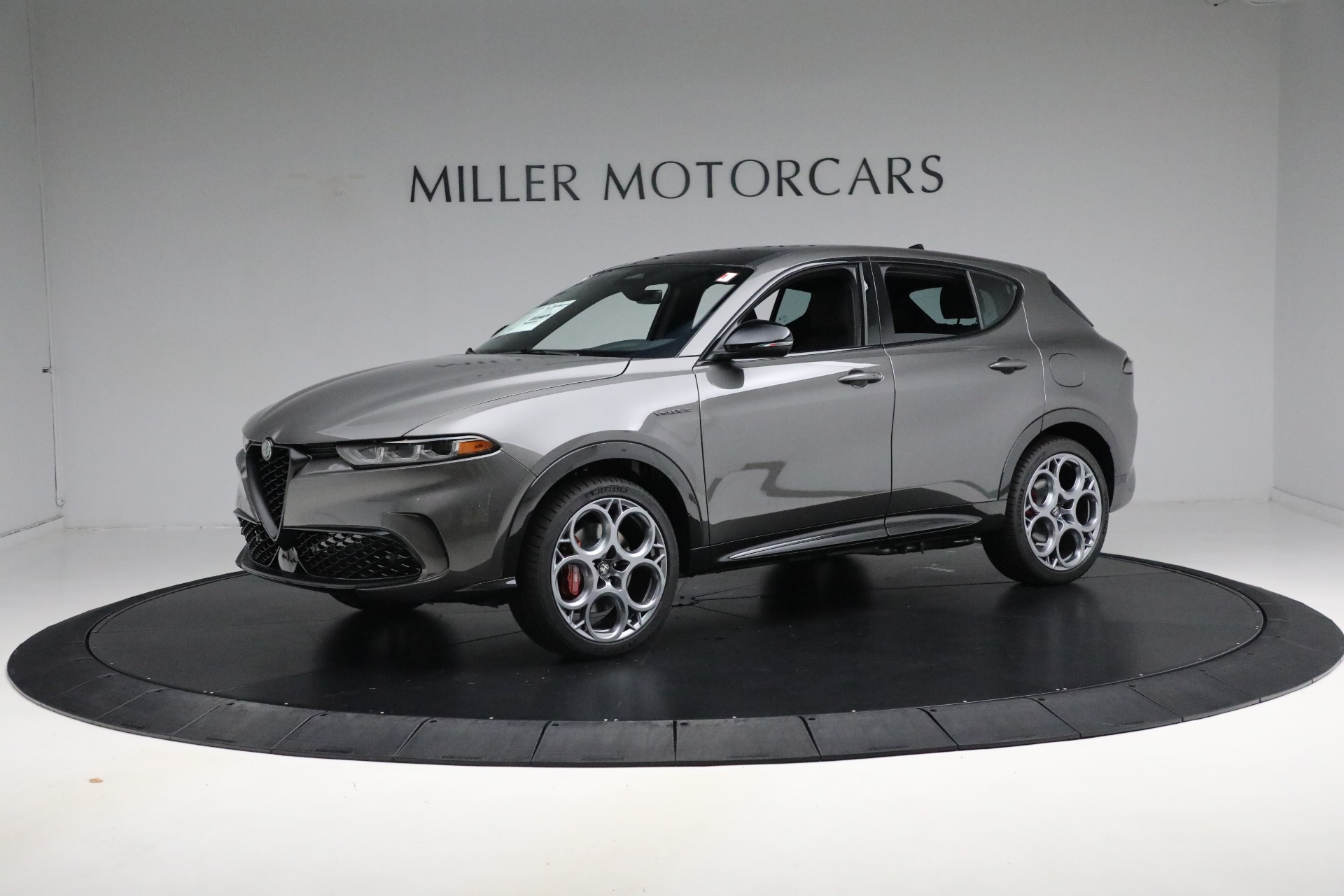 Used 2024 Alfa Romeo Tonale Hybrid Veloce for sale $26,900 at Maserati of Greenwich in Greenwich CT 06830 1