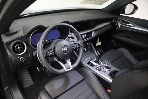 New 2024 Alfa Romeo Stelvio Veloce for sale $58,455 at Maserati of Greenwich in Greenwich CT 06830 19