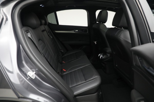 New 2024 Alfa Romeo Stelvio Veloce for sale $58,455 at Maserati of Greenwich in Greenwich CT 06830 24