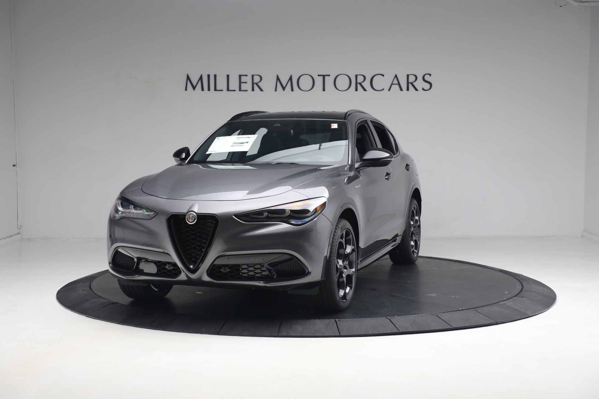 New 2024 Alfa Romeo Stelvio Veloce for sale $58,455 at Maserati of Greenwich in Greenwich CT 06830 1