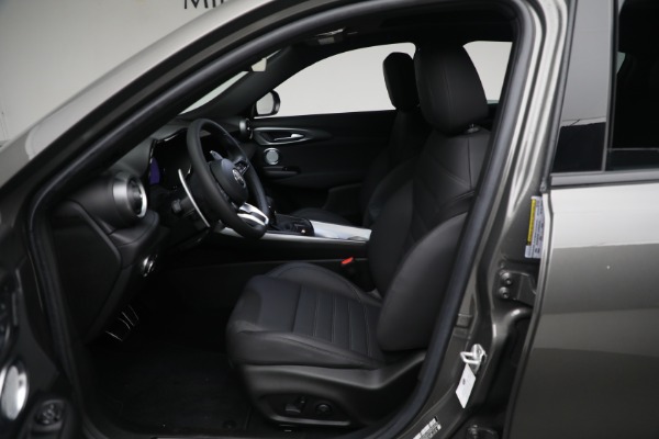 New 2024 Alfa Romeo Tonale Veloce for sale $57,300 at Maserati of Greenwich in Greenwich CT 06830 16