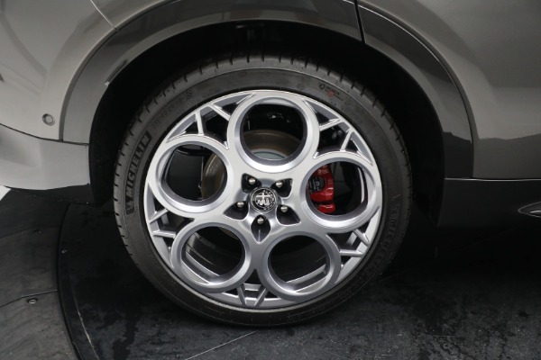 New 2024 Alfa Romeo Tonale Veloce for sale $57,300 at Maserati of Greenwich in Greenwich CT 06830 26