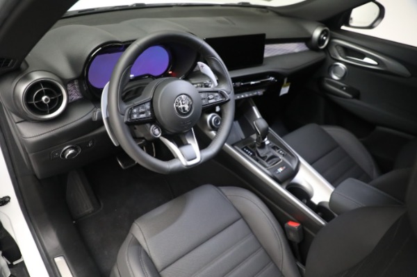 New 2024 Alfa Romeo Tonale Veloce for sale $56,640 at Maserati of Greenwich in Greenwich CT 06830 28