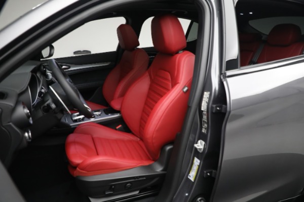 New 2024 Alfa Romeo Stelvio Veloce for sale $59,205 at Maserati of Greenwich in Greenwich CT 06830 18