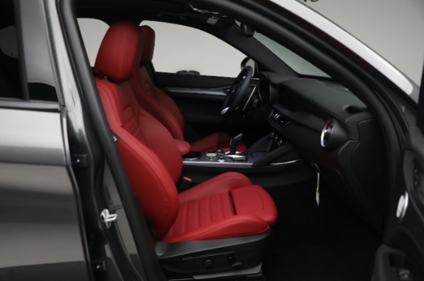 New 2024 Alfa Romeo Stelvio Veloce for sale $59,205 at Maserati of Greenwich in Greenwich CT 06830 19