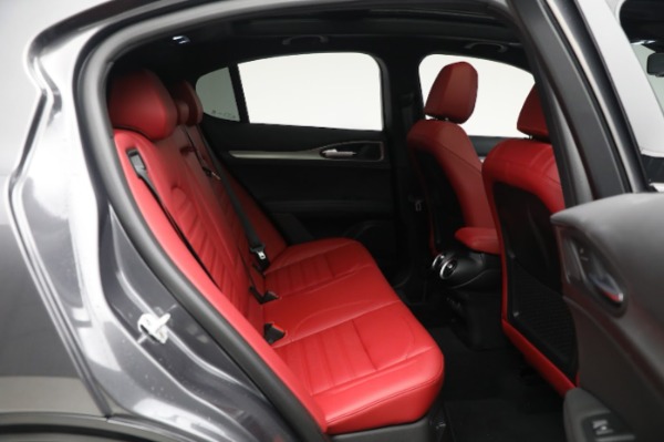 New 2024 Alfa Romeo Stelvio Veloce for sale $59,205 at Maserati of Greenwich in Greenwich CT 06830 23