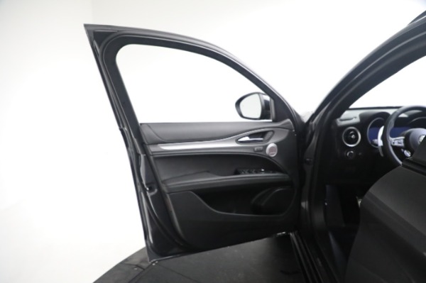 New 2024 Alfa Romeo Stelvio Veloce for sale $59,205 at Maserati of Greenwich in Greenwich CT 06830 26