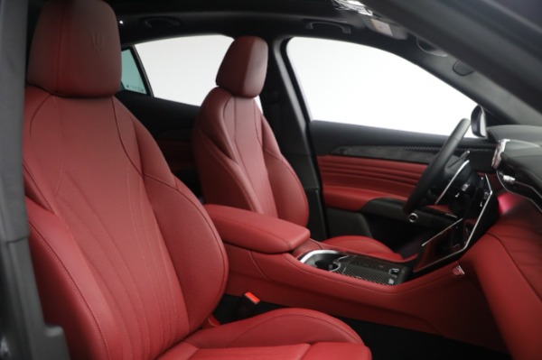 New 2023 Maserati Grecale Modena for sale $91,201 at Maserati of Greenwich in Greenwich CT 06830 17