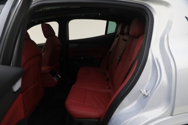 New 2023 Maserati Grecale Modena for sale $91,601 at Maserati of Greenwich in Greenwich CT 06830 26