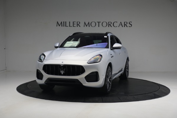 New 2023 Maserati Grecale Modena for sale $91,601 at Maserati of Greenwich in Greenwich CT 06830 1