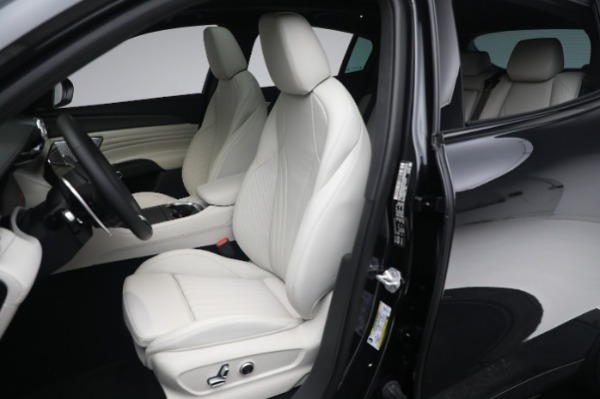 New 2023 Maserati Grecale Modena for sale $88,301 at Maserati of Greenwich in Greenwich CT 06830 21