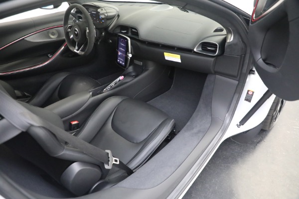 New 2023 McLaren Artura TechLux for sale $279,835 at Maserati of Greenwich in Greenwich CT 06830 22