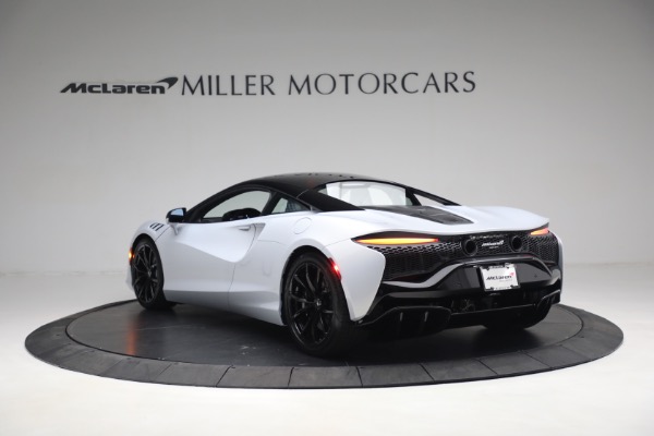 New 2023 McLaren Artura TechLux for sale $279,835 at Maserati of Greenwich in Greenwich CT 06830 5