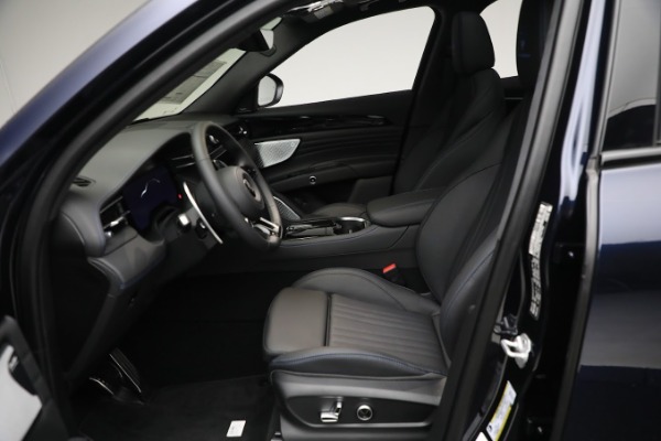 New 2023 Maserati Grecale Modena for sale $94,101 at Maserati of Greenwich in Greenwich CT 06830 17