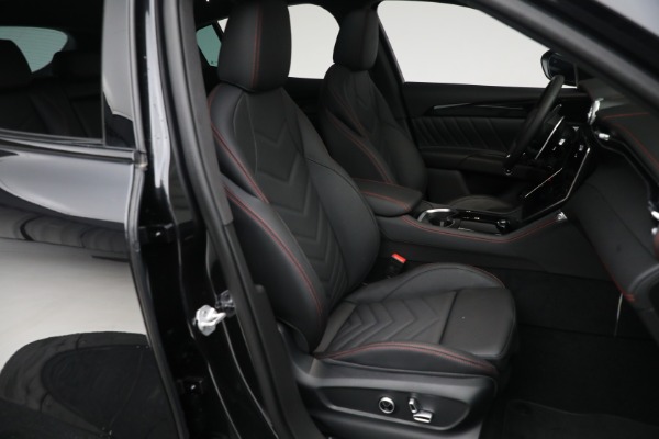New 2023 Maserati Grecale Modena for sale $91,401 at Maserati of Greenwich in Greenwich CT 06830 23
