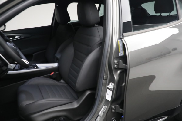 New 2024 Alfa Romeo Tonale Ti for sale $54,450 at Maserati of Greenwich in Greenwich CT 06830 17