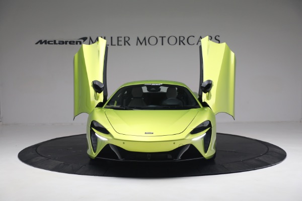 New 2023 McLaren Artura Vision for sale $277,875 at Maserati of Greenwich in Greenwich CT 06830 13