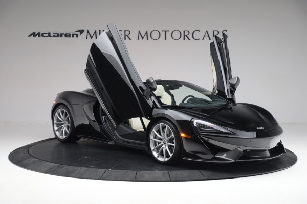 Used 2018 McLaren 570S Spider for sale Sold at Maserati of Greenwich in Greenwich CT 06830 18