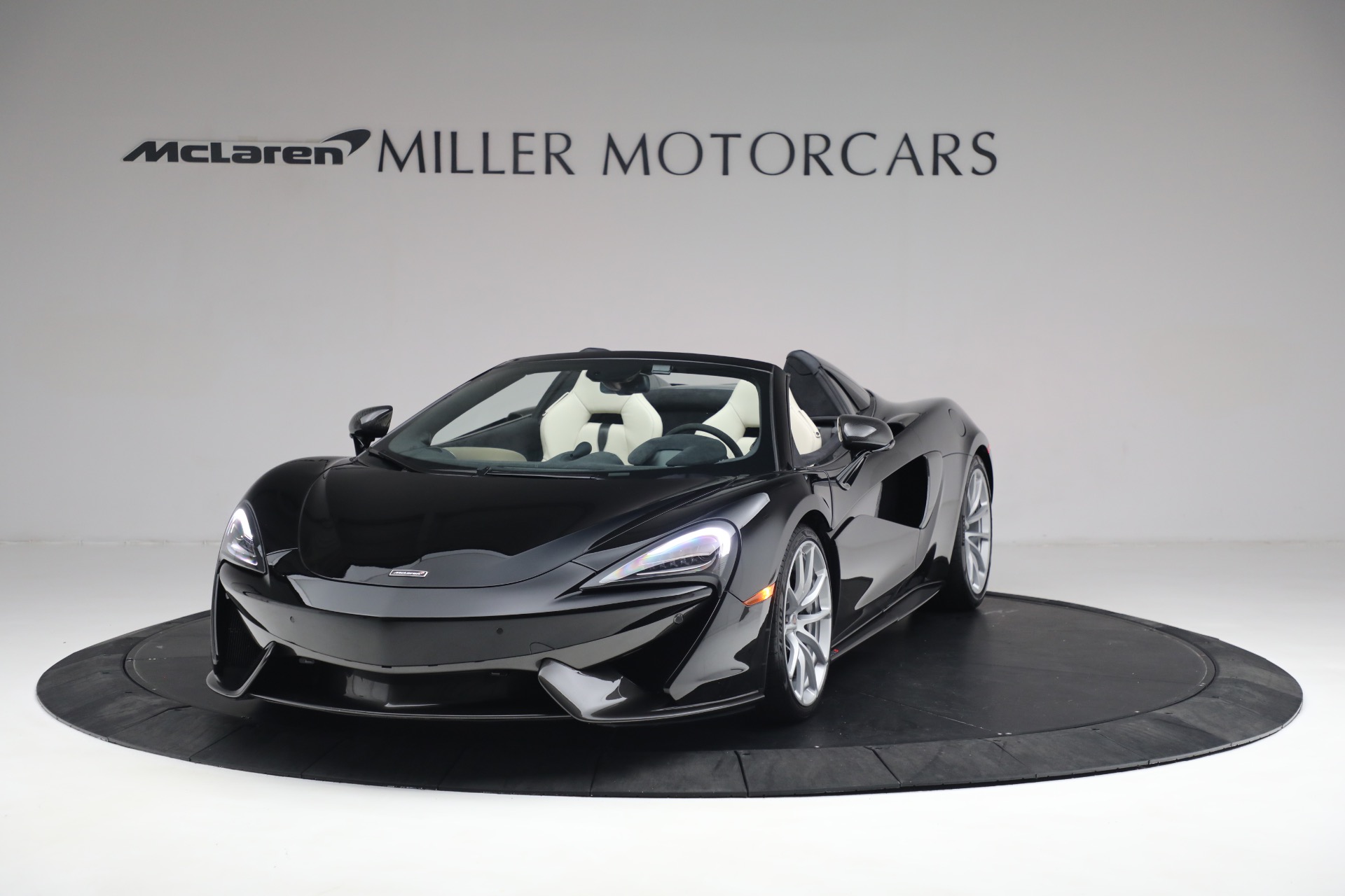 Used 2018 McLaren 570S Spider for sale Sold at Maserati of Greenwich in Greenwich CT 06830 1