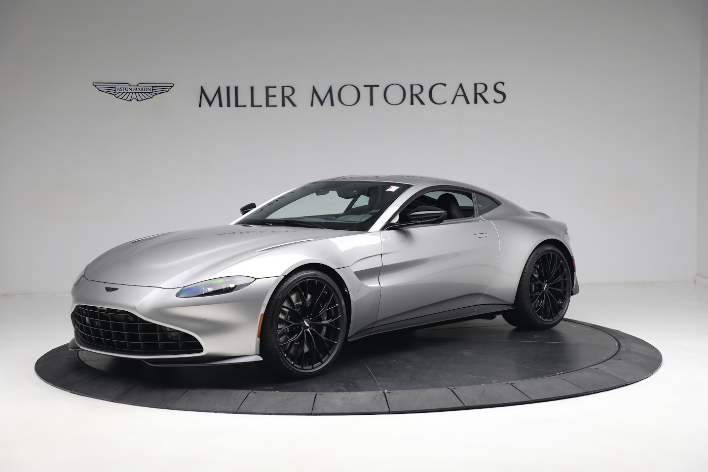 New 2023 Aston Martin Vantage V8 for sale $202,286 at Maserati of Greenwich in Greenwich CT 06830 1