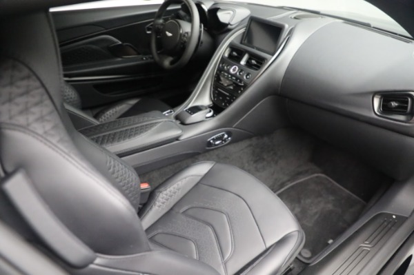 New 2023 Aston Martin DBS Superleggera for sale $383,316 at Maserati of Greenwich in Greenwich CT 06830 21