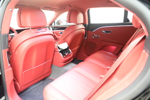 New 2023 Bentley Flying Spur Speed for sale $288,465 at Maserati of Greenwich in Greenwich CT 06830 27