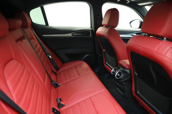 New 2023 Alfa Romeo Stelvio Veloce for sale $48,900 at Maserati of Greenwich in Greenwich CT 06830 14