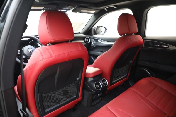 New 2023 Alfa Romeo Stelvio Veloce for sale $48,900 at Maserati of Greenwich in Greenwich CT 06830 19