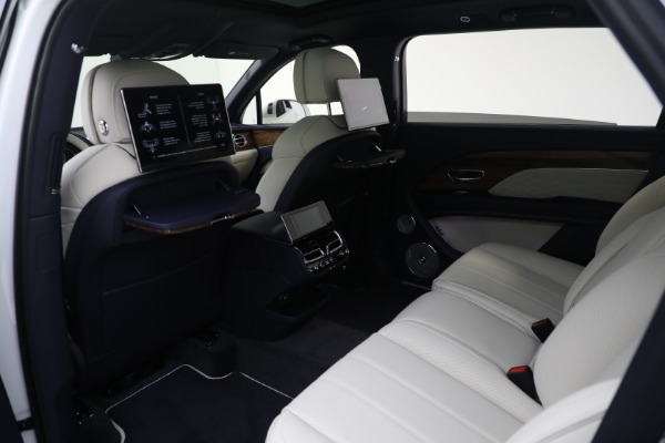 New 2023 Bentley Bentayga EWB Azure V8 for sale $292,110 at Maserati of Greenwich in Greenwich CT 06830 24