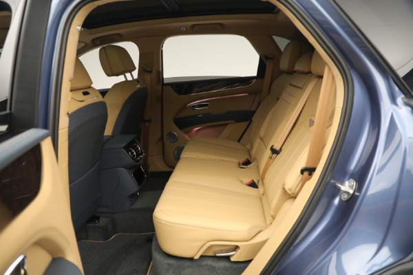 New 2023 Bentley Bentayga Hybrid for sale $250,740 at Maserati of Greenwich in Greenwich CT 06830 24