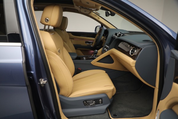 New 2023 Bentley Bentayga Hybrid for sale $250,740 at Maserati of Greenwich in Greenwich CT 06830 27